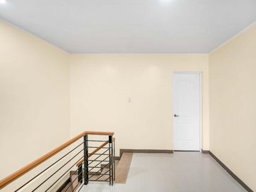 Loanable to PAGIBIG Near SRP Talisay Along the Road Preselling/RFO House & Lot inside Gated Subdivision