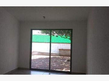 SE VENDE CASA EN FRAMBOYAN, LOMAS DE COCOYOC.