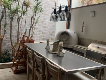 *Rebajado: Vendo Bella y Acogedora Casa en Urb. El Derby, Surco!* - 4 Dorm. AC:387 m2