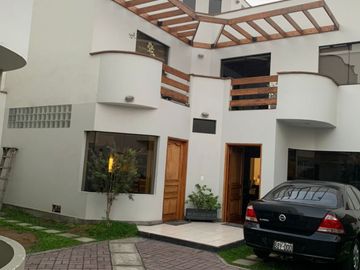 *Rebajado: Vendo Bella y Acogedora Casa en Urb. El Derby, Surco!* - 4 Dorm. AC:387 m2