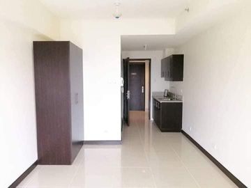 Condo for sale Studio Axis Residences at Boni Pioneer Mandaluyong Rent to Own Promo