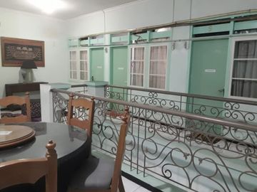 Rumah Kost Aktif Pusat Kota Surabaya Lokasi Super Strategis Dekat Unair & RS Dr. Soetomo