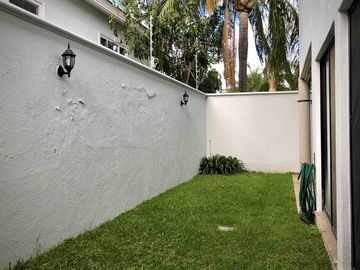 Casa De Lujo en Venta Royal Country Zona Andares Puerta De Hierro Zapopan