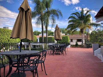 Casa De Lujo en Venta Royal Country Zona Andares Puerta De Hierro Zapopan