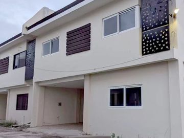 Bacolod Townhouse / Apartment for sale near Robinson Mall and Lacson Street