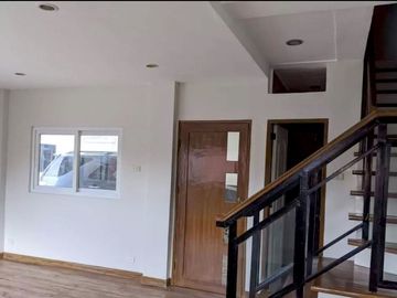 Bacolod Townhouse / Apartment for sale near Robinson Mall and Lacson Street