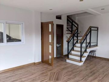 Bacolod Townhouse / Apartment for sale near Robinson Mall and Lacson Street