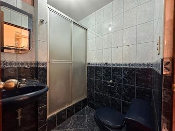 LA CALERA SURQUILLO VENTA BONITO DEPARTAMENTO DE 67 M2 MUY BIEN UBICADO ENTRE LAS AVENIDAS ANGAMOS, AVIACION, TOMAS MARSANO Y CARLOS VILLARAN (LIMITE