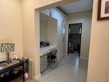 Pre-Owned House in Ponderosa Leisure Farms Silang Cavite near Tagaytay City