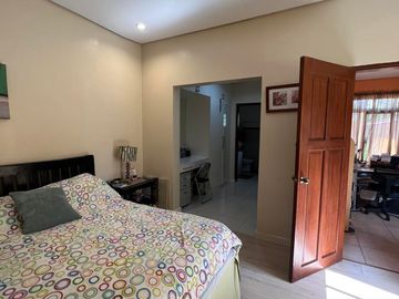 Pre-Owned House in Ponderosa Leisure Farms Silang Cavite near Tagaytay City