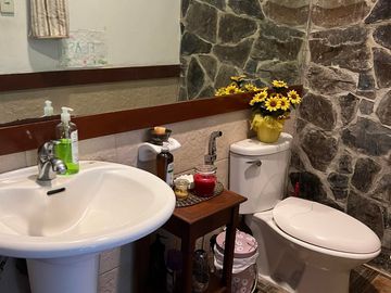 Pre-Owned House in Ponderosa Leisure Farms Silang Cavite near Tagaytay City