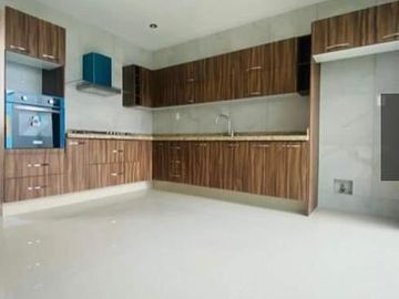 CASA EN VENTA EN VILLA MAGNA CON INCREÍBLE TERRAZA