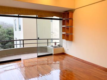 Venta de Departamento 74 m2 Piso 5 en Surco