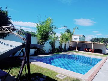4 BEDROOMS MODERN HOUSE WITH SWIMMING POOL FOR SALE IN PORAC, PAMPANGA NEAR CLARK AIRPORT