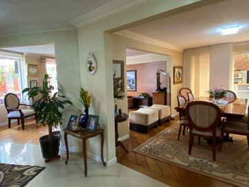 Confortable Dpto. Dúplex Independiente-Casa $229.900 Urb. El Condado