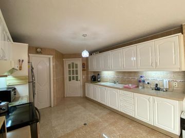 Confortable Dpto. Dúplex Independiente-Casa $229.900 Urb. El Condado