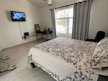Casa en Venta, Villa 5 San Andrés, Fracc. Bugambilias 2da Sección en Zapopan, Jalisco.