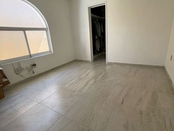 Casa en Venta, Villa 5 San Andrés, Fracc. Bugambilias 2da Sección en Zapopan, Jalisco.