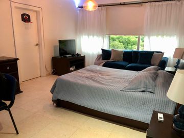 Casa de lujo en venta en Club lagos de caujaral. Vista al lago y campos de golf. Barranquilla
