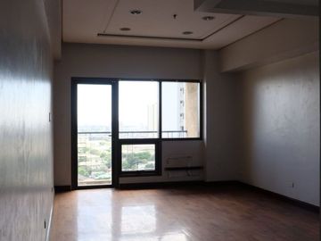 MCA - FOR SALE: 1 Bedroom Unit in KL Mosaic Tower, Makati