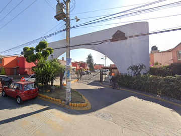 BONITA CASA DE OPORTUNIDAD