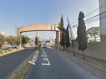 BONITA CASA DE OPORTUNIDAD