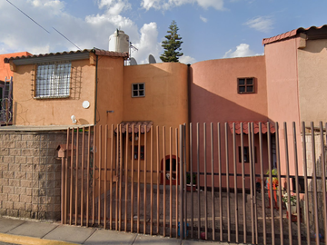 BONITA CASA DE OPORTUNIDAD