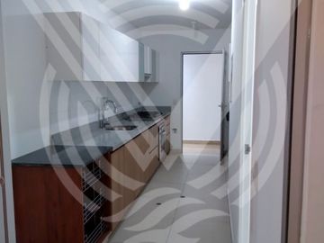AMPLIO Y MUY BIEN UBICADO! ...SE VENDE DEPARTAMENTO EN PRIMER PISO FRENTE A PARQUE