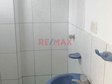 Se Vende Casa Productiva De 3 Pisos En Urb. La Rinconada ID: 1023176