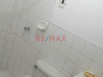 Se Vende Casa Productiva De 3 Pisos En Urb. La Rinconada ID: 1023176