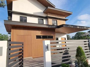 House and Lot For Sale in Hacienda Escudero