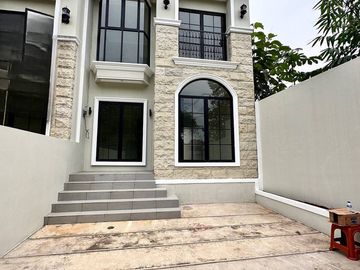 Rumah 2 Lantai Ready Di GDC Kota Depok SHM Nego Sampai Deal