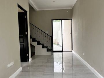 Rumah 2 Lantai Ready Di GDC Kota Depok SHM Nego Sampai Deal
