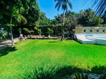 ¡Bienvenidos a esta amplia y hermosa casa en venta en Yautepec, Morelos. BAJAMOS EL PRECIO!