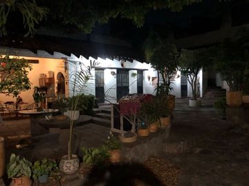 ¡Bienvenidos a esta amplia y hermosa casa en venta en Yautepec, Morelos. BAJAMOS EL PRECIO!