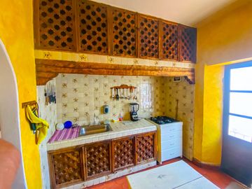 ¡Bienvenidos a esta amplia y hermosa casa en venta en Yautepec, Morelos. BAJAMOS EL PRECIO!