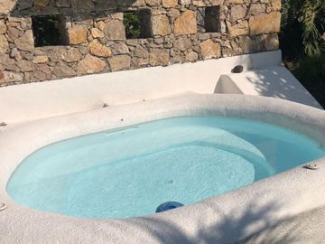 ¡Bienvenidos a esta amplia y hermosa casa en venta en Yautepec, Morelos. BAJAMOS EL PRECIO!
