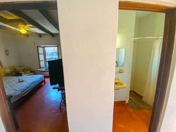 ¡Bienvenidos a esta amplia y hermosa casa en venta en Yautepec, Morelos. BAJAMOS EL PRECIO!