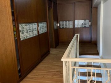 AA - FOR SALE: 1 Bedroom Loft Unit n The Columns Legaspi Village, Makati