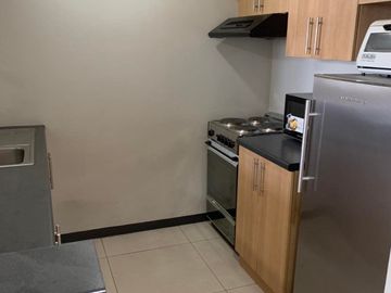 AA - FOR SALE: 1 Bedroom Loft Unit n The Columns Legaspi Village, Makati