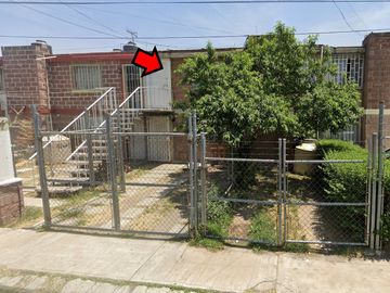 SE VENDE CASA DUPLEX