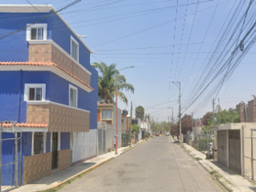 SE VENDE CASA DUPLEX