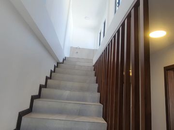 VENDO HERMOSAS CASA 144M2. UBICADA EN CARCELEN NORTE