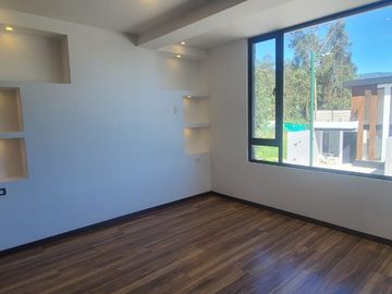 VENDO HERMOSAS CASA 144M2. UBICADA EN CARCELEN NORTE