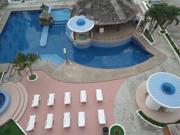 Venta Departamento Amoblado en Tonsupa