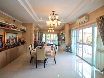 Large 3 Bed Pool Villa For Sale - Bangsaray