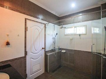 Large 3 Bed Pool Villa For Sale - Bangsaray