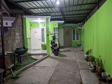 DIJUAL RUMAH SIAP HUNI BONUS FURNISH DI LEMPONGSARI