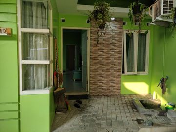 DIJUAL RUMAH SIAP HUNI BONUS FURNISH DI LEMPONGSARI