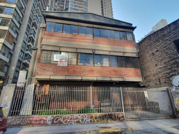 Se Vende Prop. Comercial 2 Edificios A Pasos De Vicuña Mackena